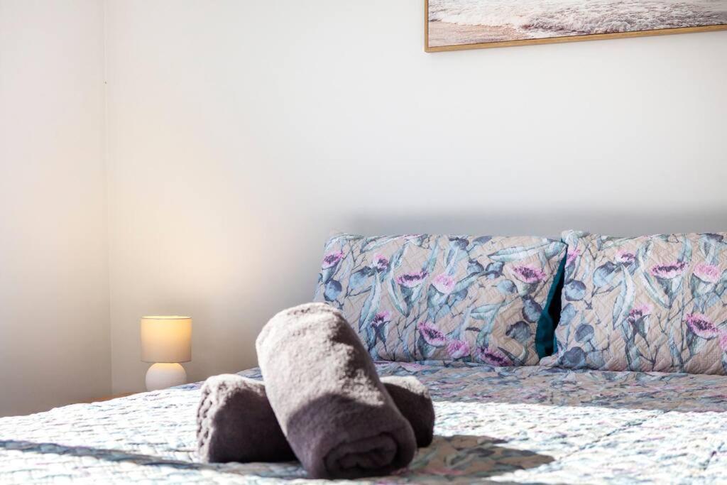 Stylish Townhouse With Hot Tub Lejlighed Christchurch Eksteriør billede